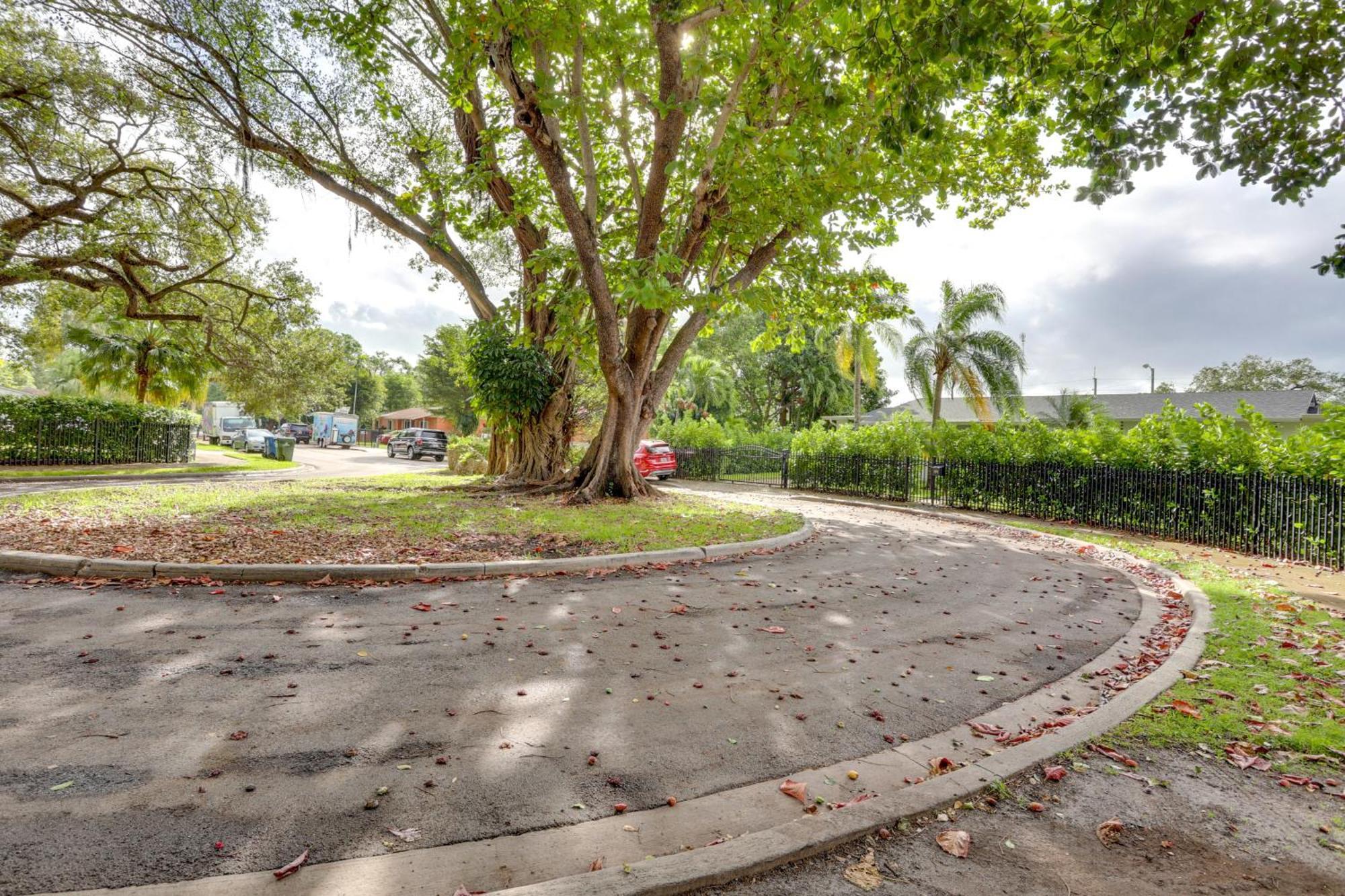 Spacious And Serene Miami Home Walk To Metrorail! Exterior foto